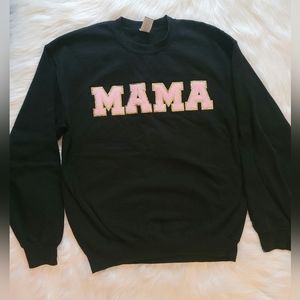 Size medium Gildan Mama patch sweatshirt